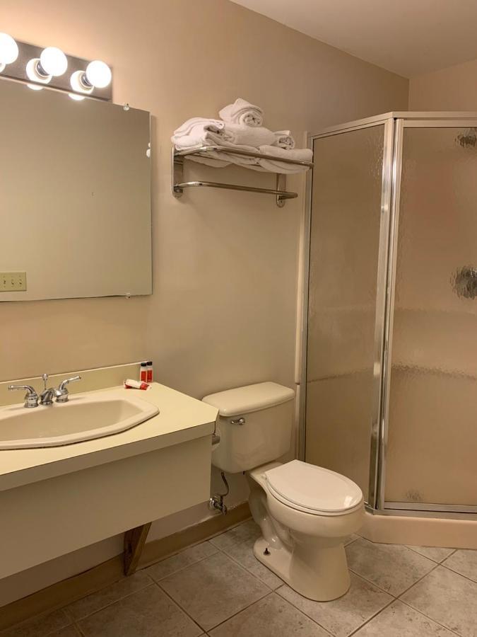 Travelodge By Wyndham Lake George Ny Zewnętrze zdjęcie
